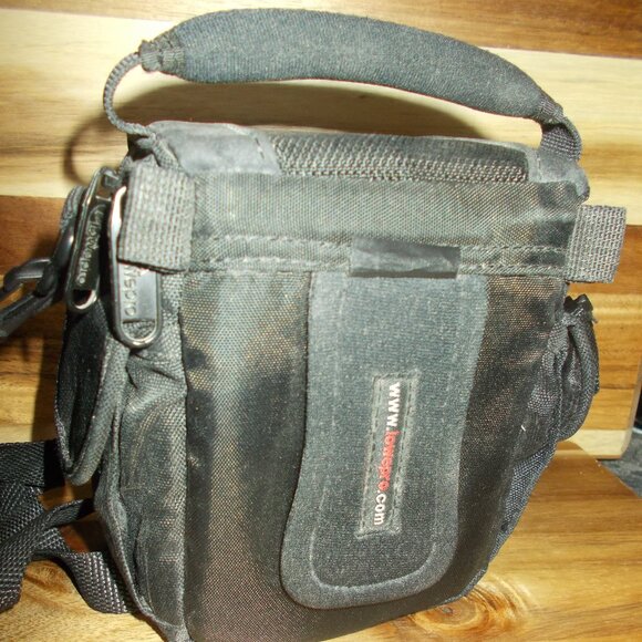 Lowepro Small Camera Bag - Picture 9 of 9